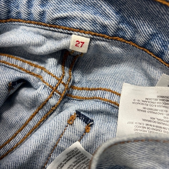 VINTAGE LEVI'S 501 Women's Light Blue Button Fly Jean Short Shorts 27 Raw Hem - Picture 6 of 8